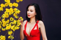 Dương Yến Ngọc cực sexy trên phố