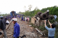 Nhân chứng kể lại giây phút chao đảo hỗn loạn trong con tàu trật bánh ở Huế