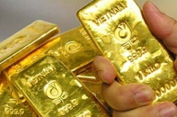 Giá vàng hôm nay 21/3: Trụ ở mức cao khi USD liên tiếp giảm