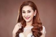 Lâm Khánh Chi khoe vẻ nữ tính khi làm mẫu ảnh
