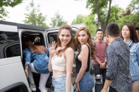 Ngọc Trinh và dàn chân dài gây huyên náo đường phố Berlin