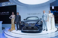 Lexus đem công nghệ tiên phong đến Triển lãm ô tô Việt Nam 2017