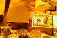 Giá vàng hôm nay 4/10: USD treo cao, vàng cắm đầu đi xuống