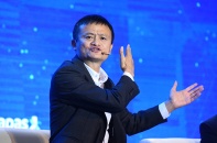 Diễn viên Lan Phương "hỏi khó" tỷ phú Jack Ma về bitcoin