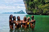 Ngắm dàn mẫu nóng bỏng Victoria"s Secret tại kỳ nghỉ ở Thái Lan 