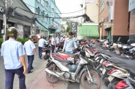 TPHCM: Ông Đoàn Ngọc Hải đình chỉ 48 bãi xe “vàng” ở quận 1