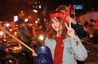 Nhiều công ty cho nhân viên nghỉ làm để... cổ vũ U23 Việt Nam