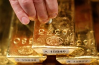 Giá vàng hôm nay 9/4: USD được đà, dìm vàng chìm sâu