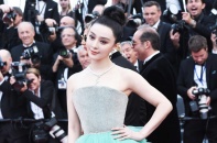 Phạm Băng Băng như thiên nga trên thảm đỏ Cannes