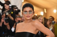 Em gái Kim Kardashian kiếm triệu USD cho mỗi bài đăng ở Instagram