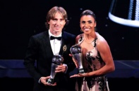 Modric đánh bại Ronaldo, giành giải The Best của FIFA