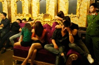 Chính cô giáo đưa ma túy vào tiệc sinh nhật ở quán karaoke