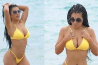 Katie Salmon sexy với bikini vàng