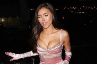 Madison Beer khoe ngực táo bạo