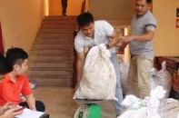 Các bao tải ven đường chứa gần 1 tấn ma túy đá, công an bắt giữ 3 đối tượng
