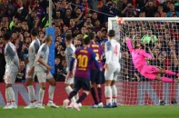 Messi chạm mốc 600 bàn cho Barca