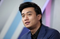 Vũ "Về nhà đi con" đắt sô sự kiện với cát sê tăng chóng mặt