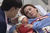 Bất ngờ thú vị về diễn viên nhỏ tuổi nhất phim 'Về nhà đi con' Bất ngờ thú vị về diễn viên nhỏ tuổi nhất phim 'Về nhà đi con'