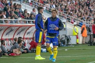 Công Phượng ngồi ngoài, fan Việt "làm loạn" Facebook của Sint-Truiden