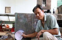 Bác nông dân Tây Nguyên chế tạo máy rửa chén công nghiệp