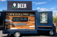 Sài Gòn: Kinh doanh bia tươi trên xe tải