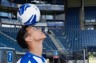Văn Hậu chia sẻ về cơ hội thành công tại Heerenveen trên báo Hà Lan 