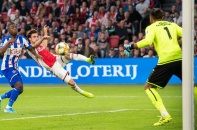 Heerenveen thua đậm Ajax trước ngày Văn Hậu sang thi đấu
