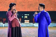 Quang Hà ôm mẹ hát trong chương trình thay thế show diễn bị hủy 