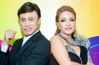 Thanh Hà tránh nhìn Tuấn Ngọc khi song ca
