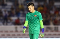 Thủ thành Bùi Tiến Dũng thừa nhận sai lầm, cảm ơn đồng đội