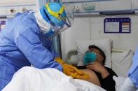 Số người chết vì virus corona tăng lên 492