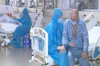 Hàng không Việt Nam đưa khoảng 100 công dân Anh trở về nước