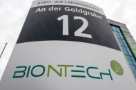 Nhật Bản đặt mua 120 triệu liều vắcxin phòng COVID-19 của BioNTech