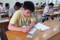 Hôm nay, thí sinh trên cả nước làm thủ tục dự thi tốt nghiệp THPT