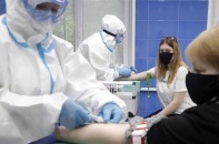 Nga công bố giá của vắcxin ngừa virus SARS-CoV-2 Sputnik V