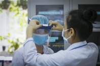 Đóng góp thầm lặng của các điều dưỡng trong cuộc chiến chống COVID-19