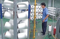 Doanh nghiệp dệt may tìm cơ hội từ sợi, quần áo thể thao