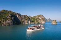 Ca sĩ Dương Triệu Vũ làm liveshow trên du thuyền nghỉ dưỡng - trải nghiệm mới cho du khách Việt