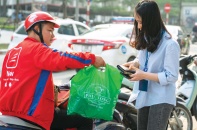 Grab, Gojek, Now, BaeMin cám dỗ giới trẻ... ở nhà cũng có ăn 