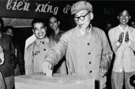 Tư tưởng của Bác về vai trò của nhân dân trong xây dựng chế độ dân chủ ở nước ta