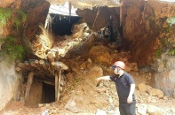 Đóng cửa “trên giấy”, mỏ vàng Bồng Miêu biến thành “thành phố của vàng tặc”