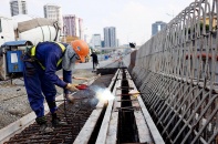 Khơi thông “điểm nghẽn”, gỡ khó cho đầu tư - kinh doanh