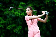 [Ảnh] MC Mai Ngọc tỏa sáng với phong cách thời trang trên sân golf