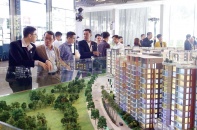 Lo tăng chi phí khi phải giao dịch bất động sản qua sàn