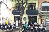 Vì sao Starbucks, The Coffee House liên tục cắt giảm cửa hàng?