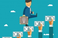 Tìm sự cân bằng giữa tiền bạc và quyền lực