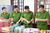 Nhức nhối thuốc giả, sữa giả  