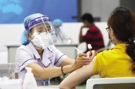 Dịch bệnh trở lại vì nhiều người “né” tiêm vắc-xin