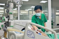 Nguy cơ quá tải bệnh viện vì dịch sốt xuất huyết lan rộng
