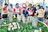 Doanh nghiệp địa ốc nỗ lực xoay vốn Doanh nghiệp địa ốc nỗ lực xoay vốn